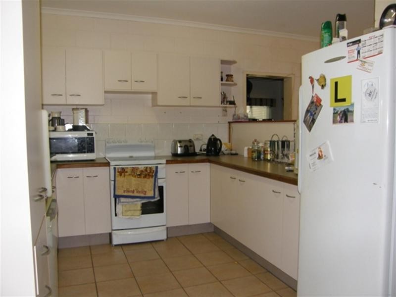 17 Beagle Close, Bentley Park QLD 4869