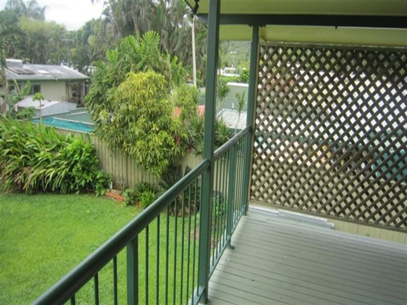 27 Wiseman Road East, Edmonton QLD 4869