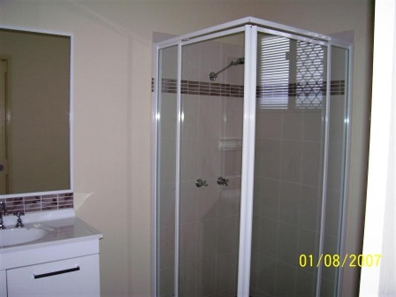 Bentley Park QLD 4869