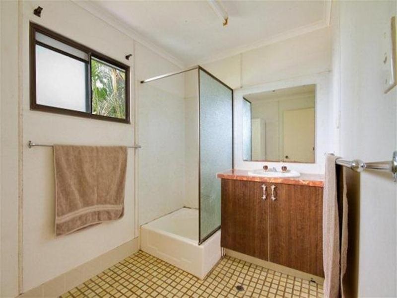 39 Shannon Drive, Woree QLD 4868