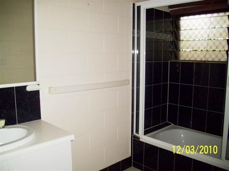 Bentley Park QLD 4869