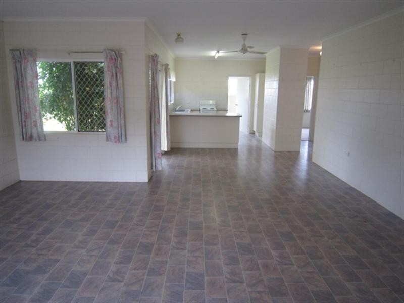 18 Hyacinth Close, Edmonton QLD 4869