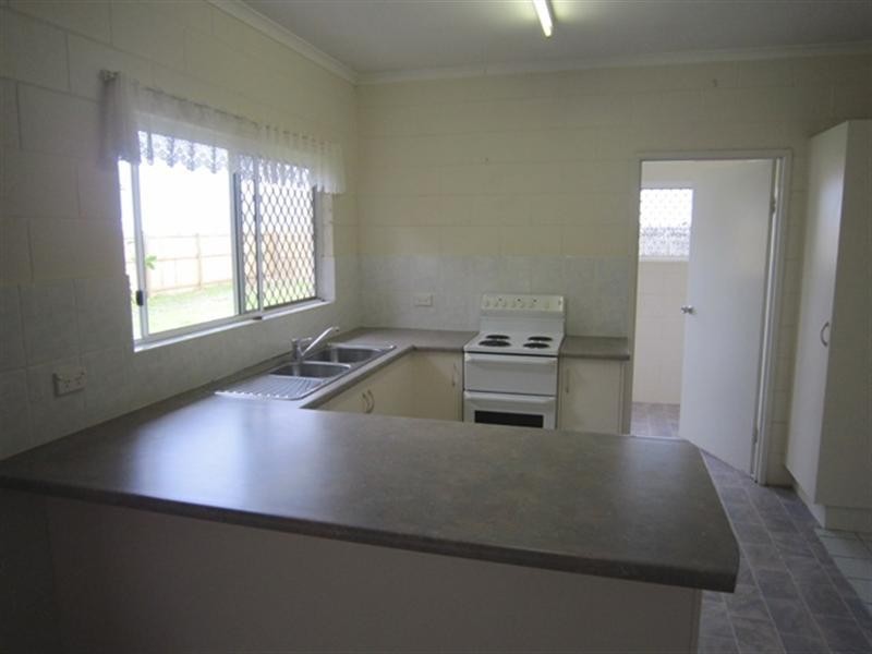 18 Hyacinth Close, Edmonton QLD 4869