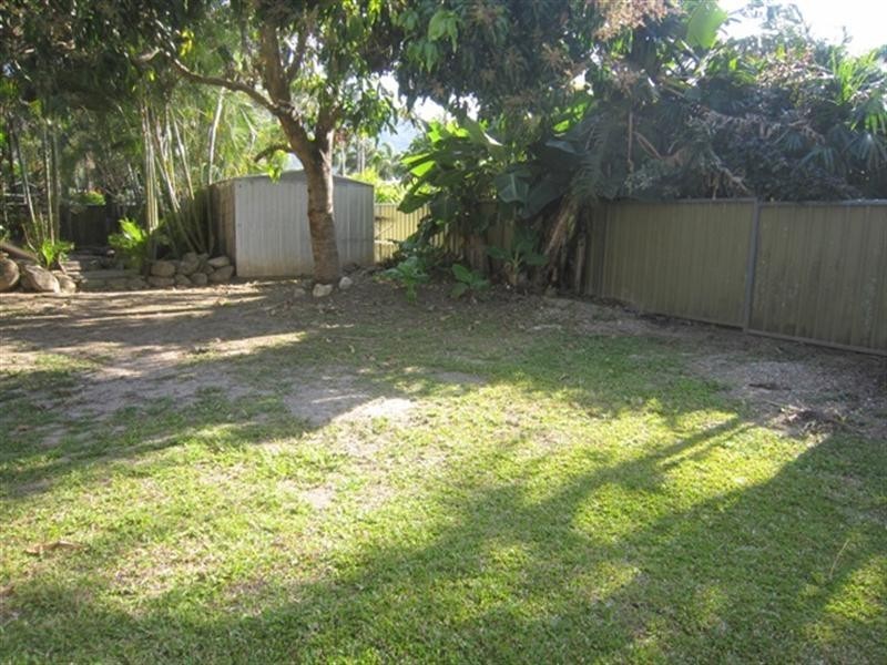 2 Victory Close, Edmonton QLD 4869
