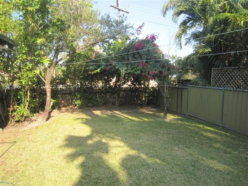 2 Victory Close, Edmonton QLD 4869