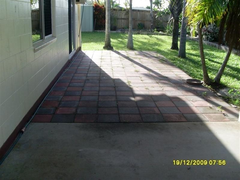 Bentley Park QLD 4869