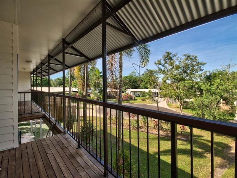 11 Corinna Close, Edmonton QLD 4869