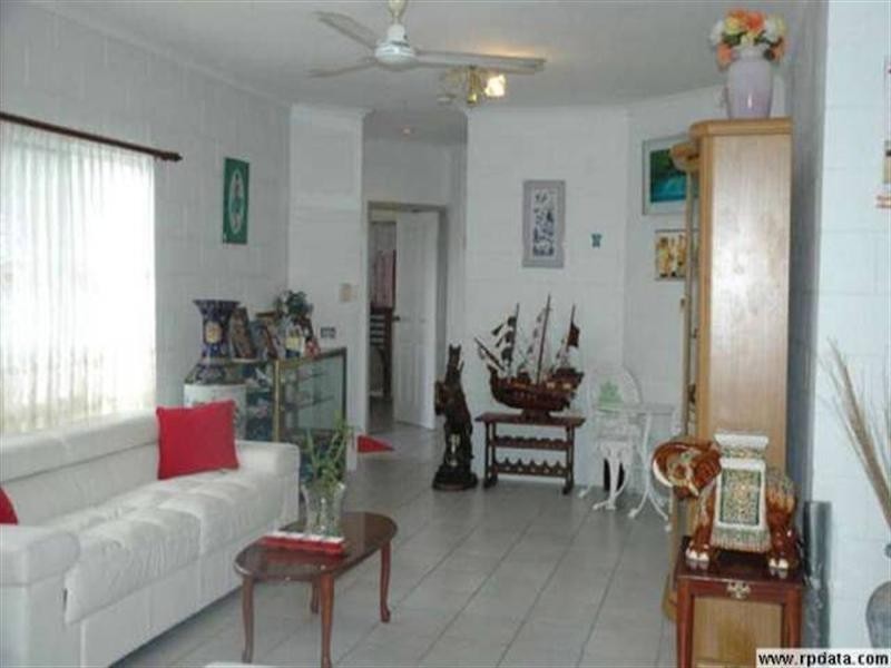 48 Robert Road, Bentley Park QLD 4869