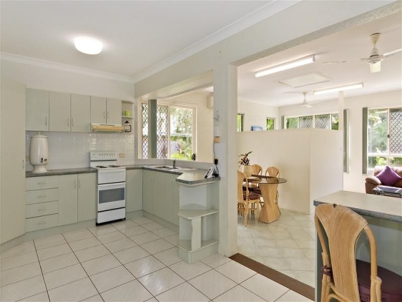 19 Thorpe Place, Bentley Park QLD 4869