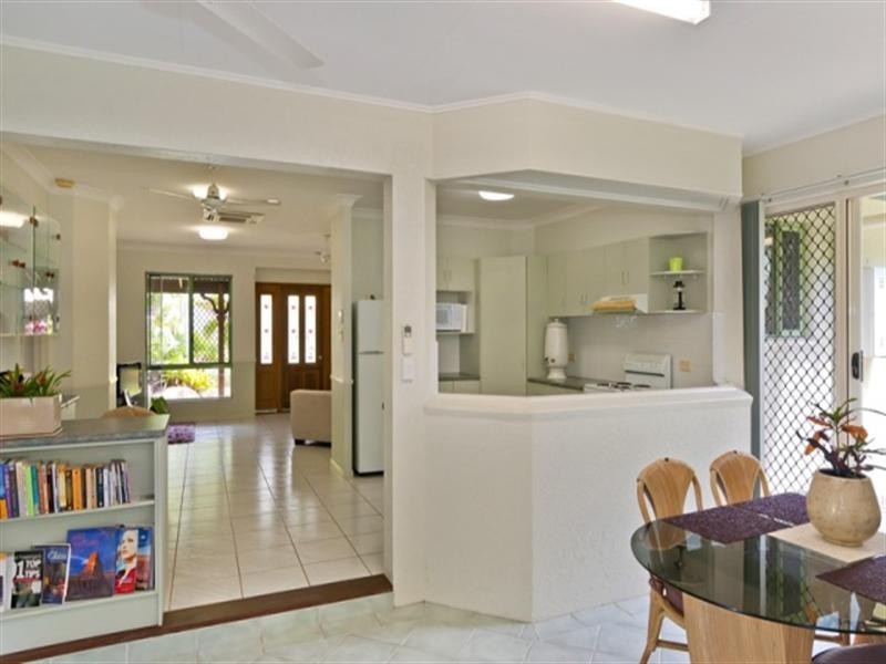 19 Thorpe Place, Bentley Park QLD 4869