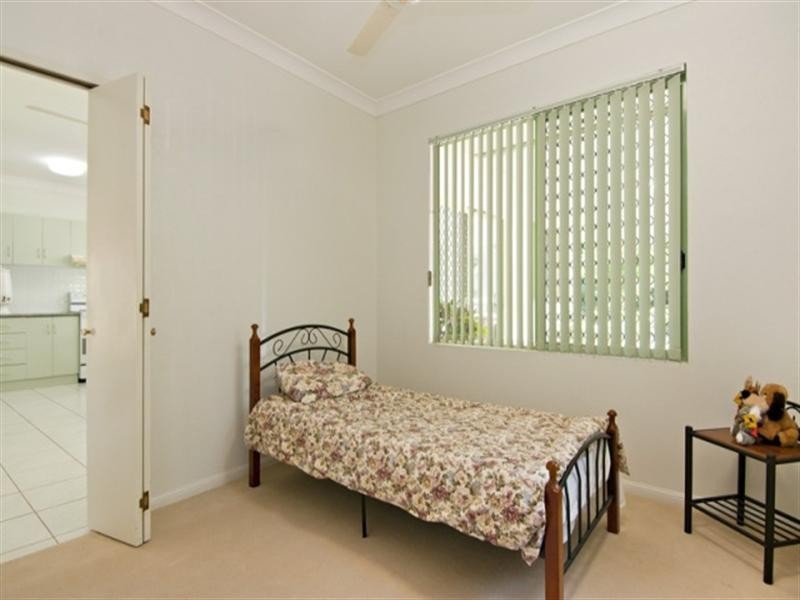 19 Thorpe Place, Bentley Park QLD 4869