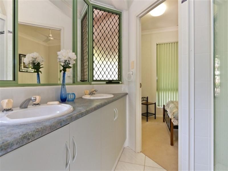 19 Thorpe Place, Bentley Park QLD 4869