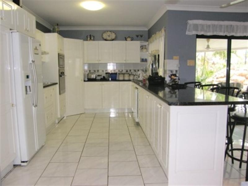 9 Humbolt Close, Edmonton QLD 4869