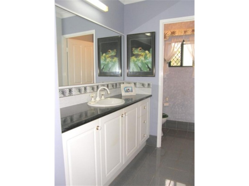 9 Humbolt Close, Edmonton QLD 4869