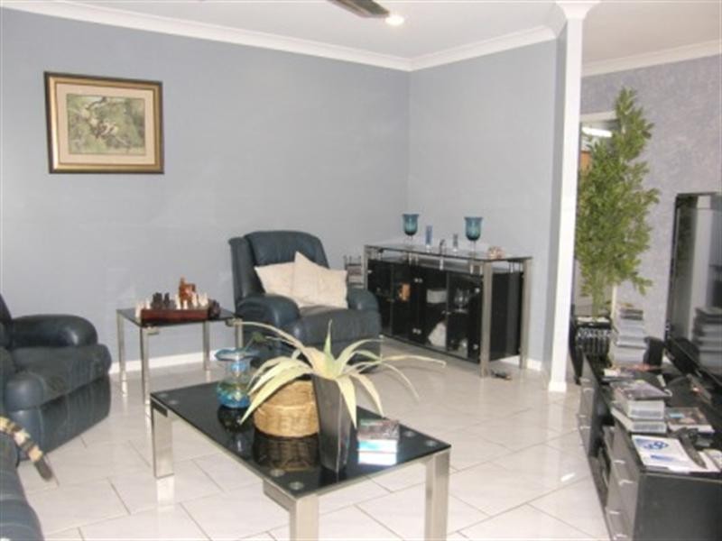 9 Humbolt Close, Edmonton QLD 4869