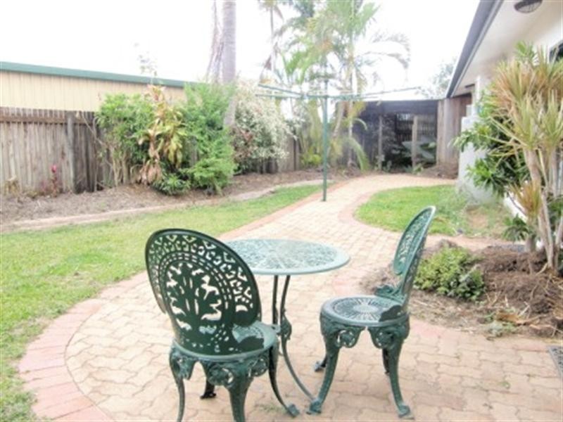 9 Humbolt Close, Edmonton QLD 4869