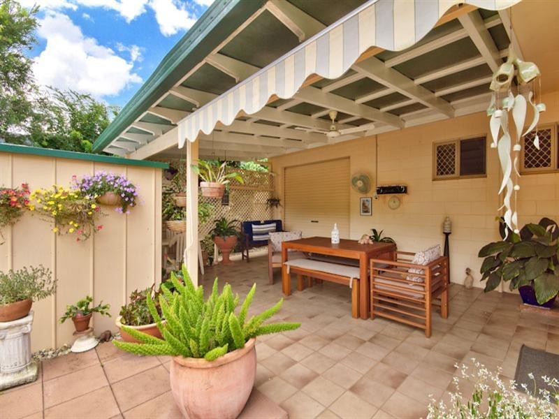 Bentley Park QLD 4869