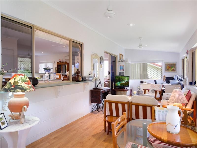 Bentley Park QLD 4869