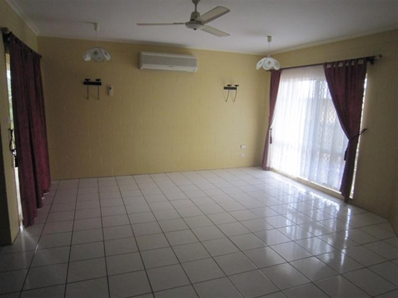 22 Royal saxon Close, Mount Sheridan QLD 4868