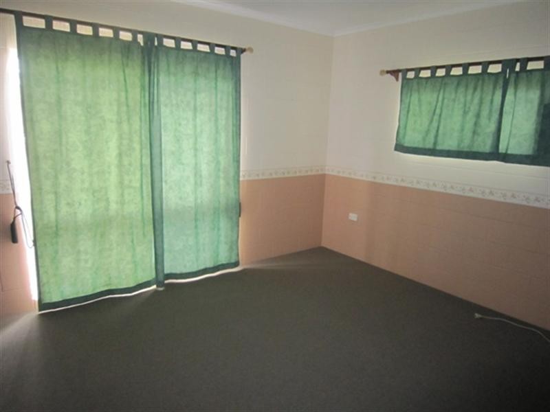 22 Royal saxon Close, Mount Sheridan QLD 4868