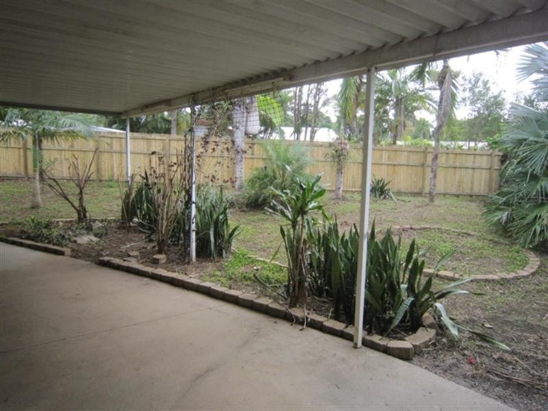 22 Royal saxon Close, Mount Sheridan QLD 4868