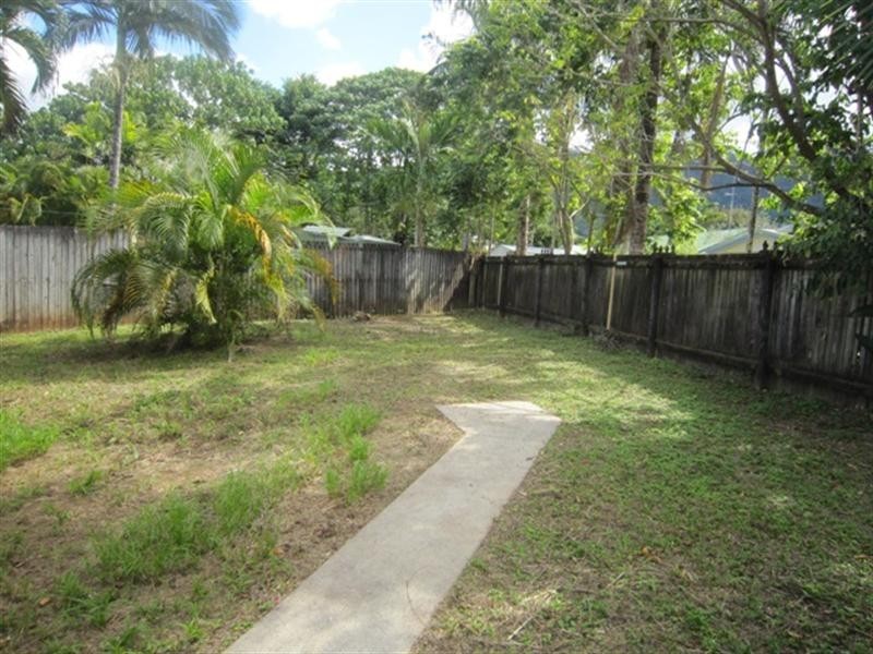 22 Royal saxon Close, Mount Sheridan QLD 4868