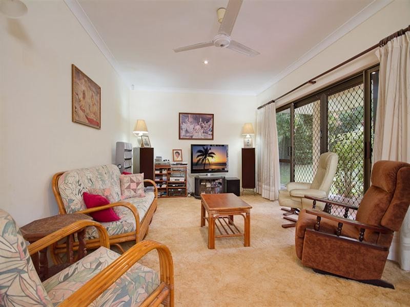 13-15 Evergreen Street, Clifton Beach QLD 4879