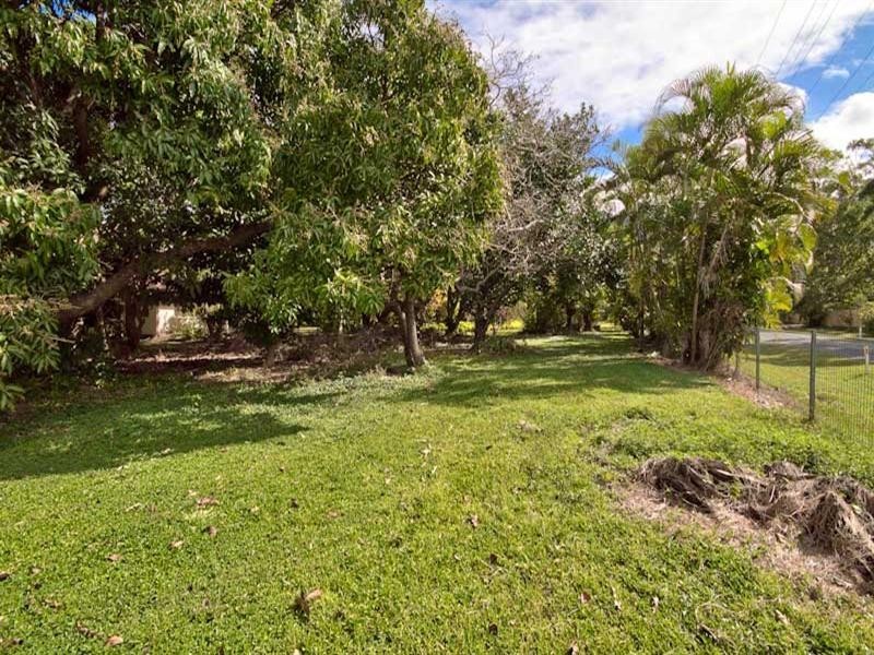 13-15 Evergreen Street, Clifton Beach QLD 4879