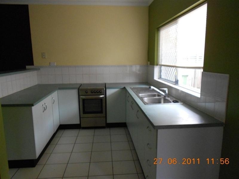 Bentley Park QLD 4869