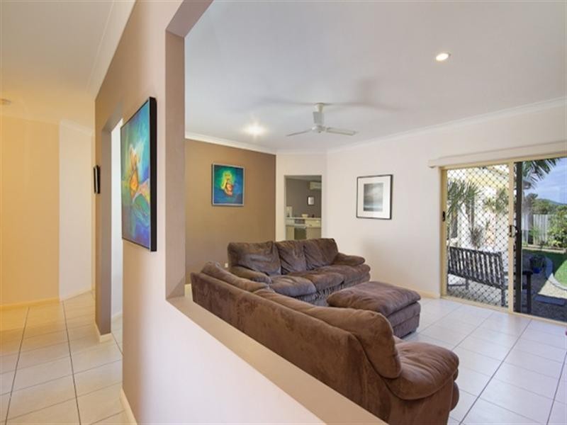 Bentley Park QLD 4869