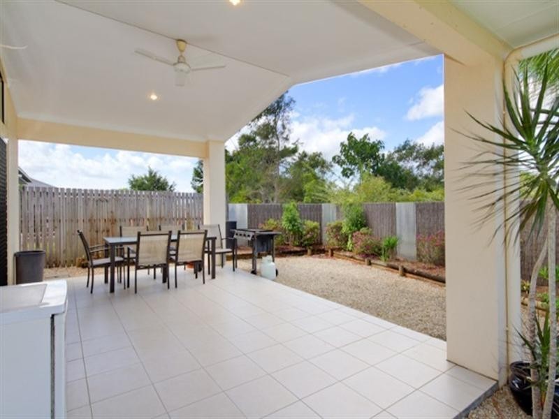 Bentley Park QLD 4869