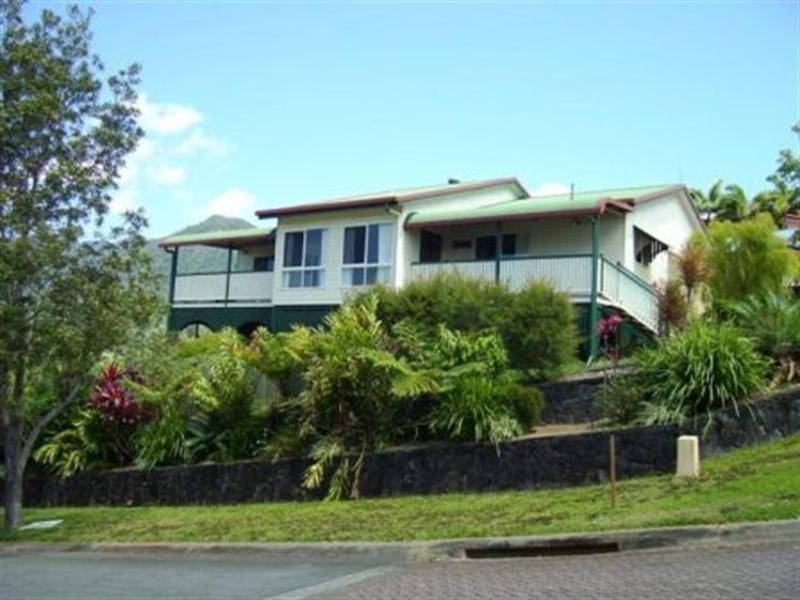 Bentley Park QLD 4869