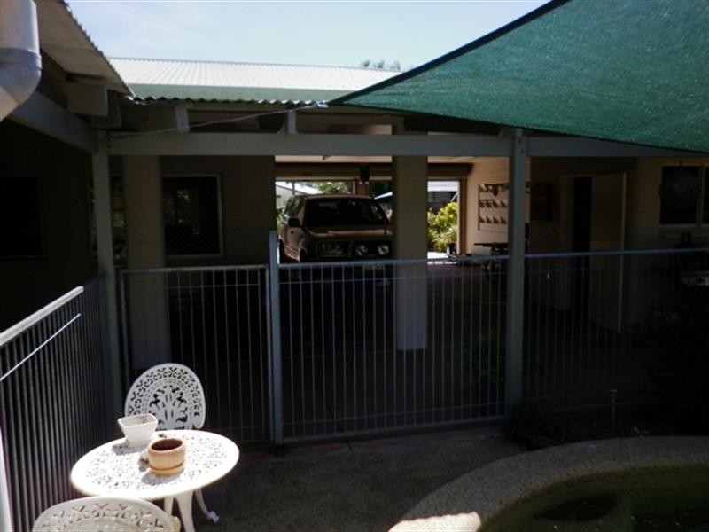 3 Arnhem Close, Bentley Park QLD 4869