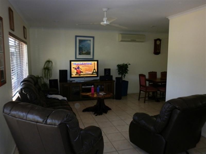 3 Arnhem Close, Bentley Park QLD 4869