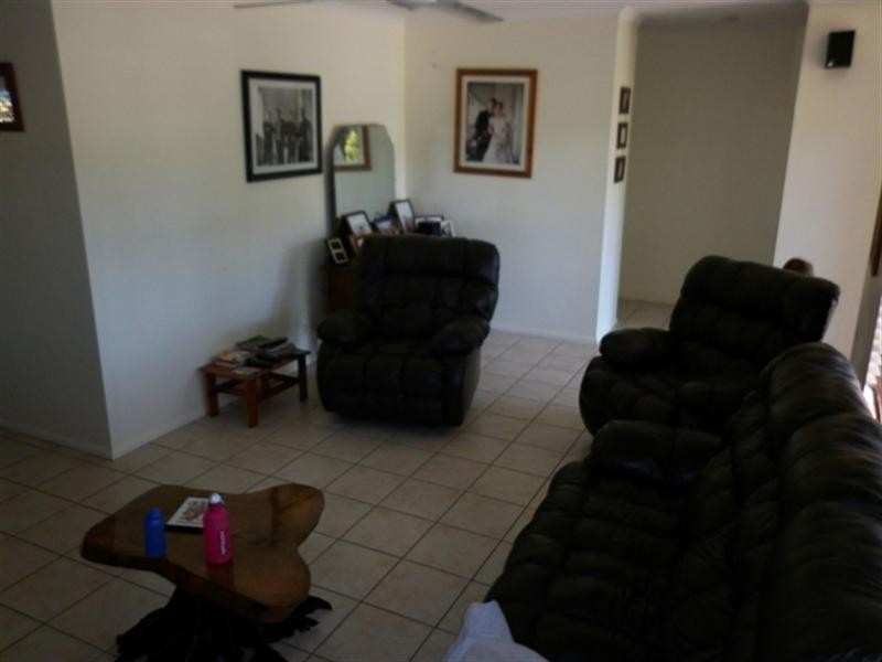 3 Arnhem Close, Bentley Park QLD 4869