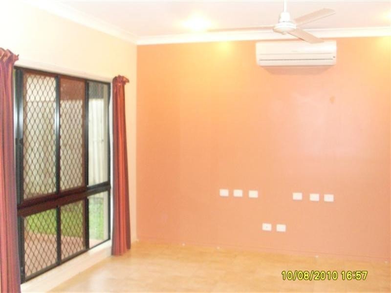 Bentley Park QLD 4869