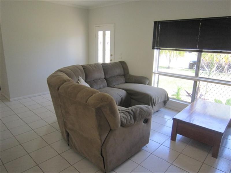 28 Golden Grove Drive, Bentley Park QLD 4869
