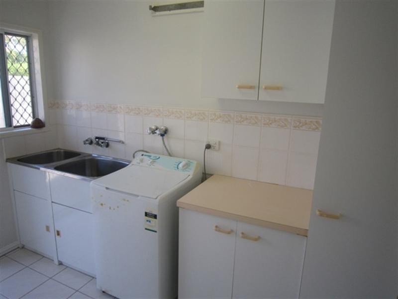 28 Golden Grove Drive, Bentley Park QLD 4869