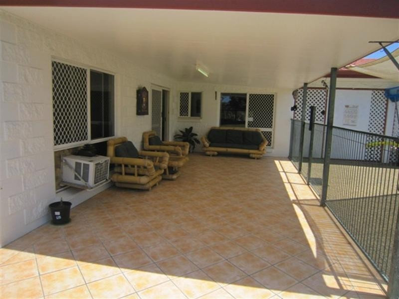 28 Golden Grove Drive, Bentley Park QLD 4869