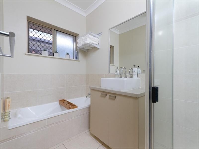 55 Leftwich Street, White Rock QLD 4868