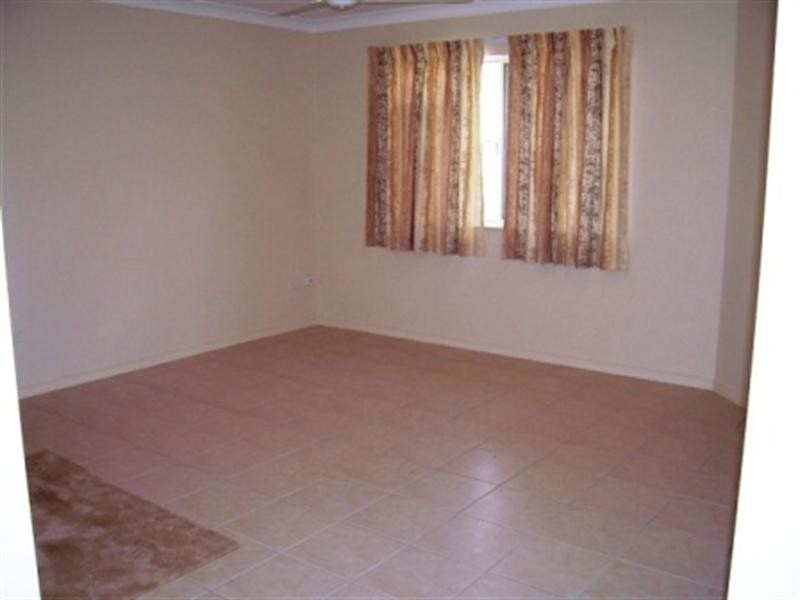 Bentley Park QLD 4869