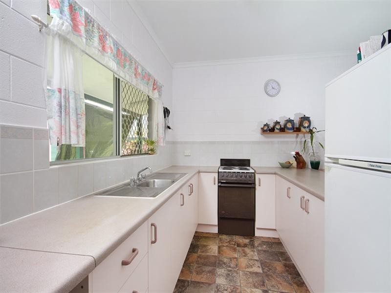 Bentley Park QLD 4869