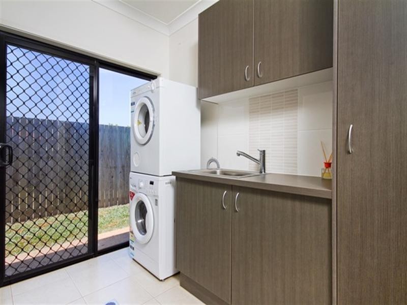 126 Fitzmaurice Drive, Bentley Park QLD 4869