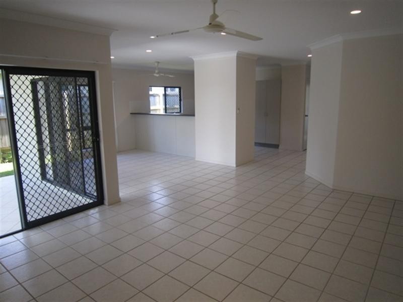 31 Mallicoola Crescent, Edmonton QLD 4869