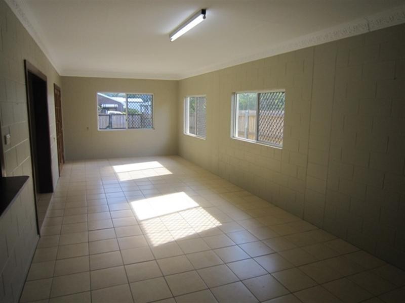 9 Sinclair Street, Gordonvale QLD 4865