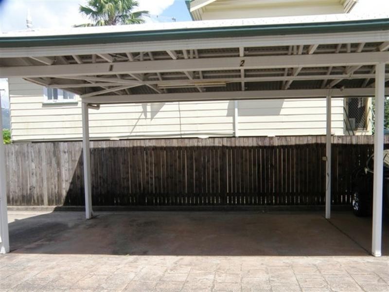 2/18-20 Rose Street, Westcourt QLD 4870