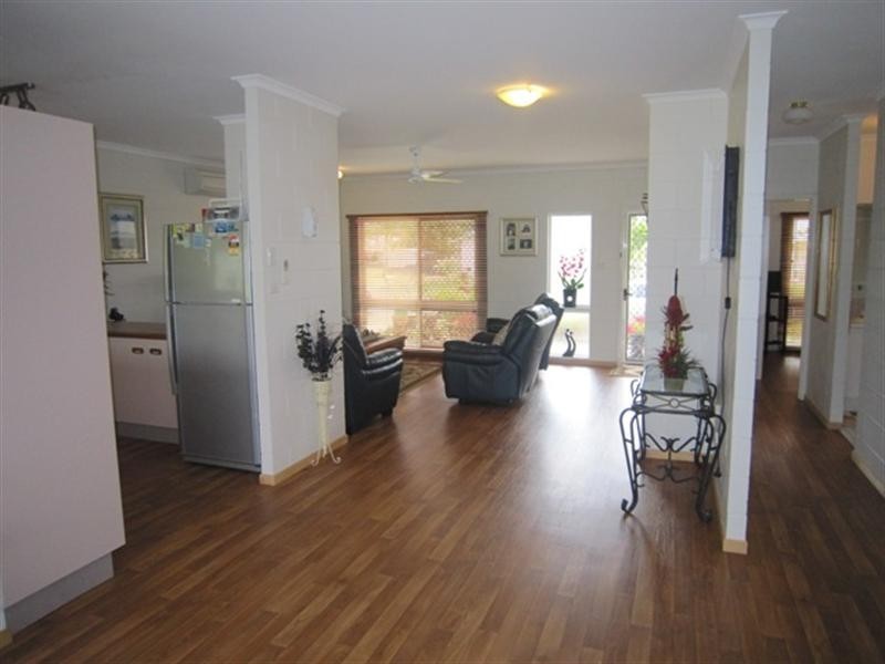 Bentley Park QLD 4869
