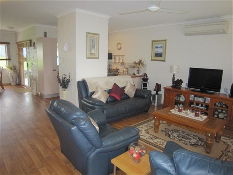 Bentley Park QLD 4869