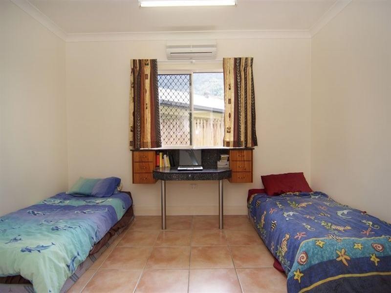 4 Sailfish Close, Kanimbla QLD 4870