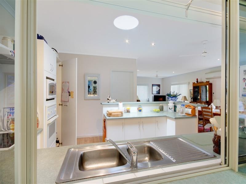 283 Robert Road, Bentley Park QLD 4869